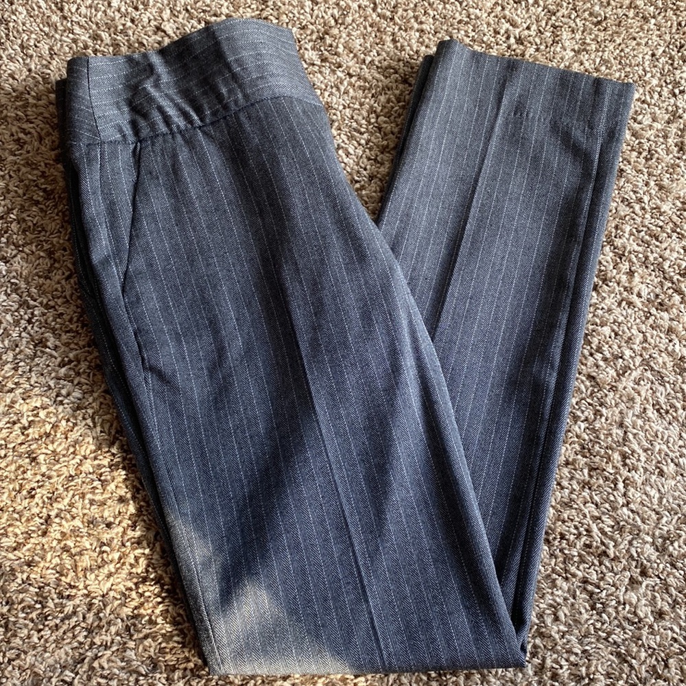 BCX - size 3 juniors - dress pant